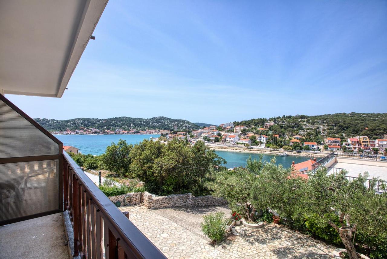 Apartments And Rooms By The Sea Tisno, Murter - 5128 Exterior foto